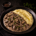 Бефстроганов из говядины с шампиньонами и картофельным пюре "Попробуй", уп.250гр.